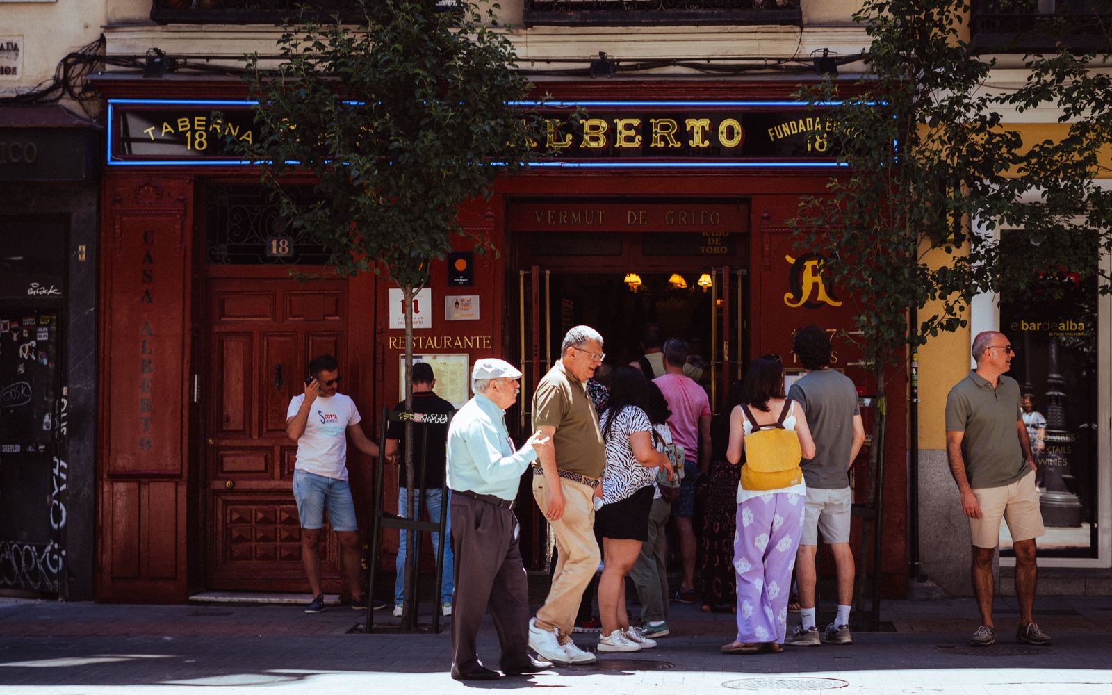 Casa Alberto, a historic Madrid taberna with vermut de grifo carved above the door